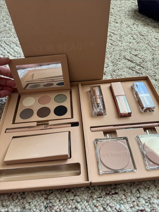 KKW Beauty Other - KKW Beauty Smokey Volume 1 Eyeshadow & Face Set in Nude, Brown, Black, Green